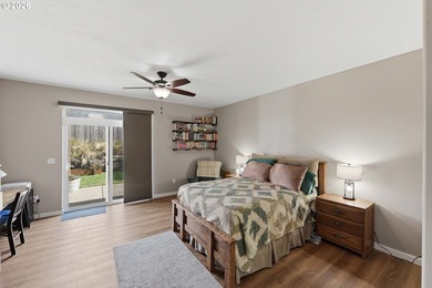 Turnkey 4-bedroom, 2-bath single-level home located on a quiet - photo 28