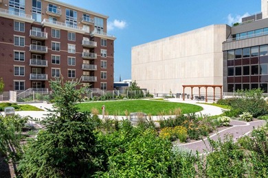 Set in a coveted downtown location just steps from dining - photo 32