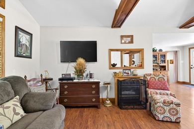 Exceptional location just minutes from Wisdom Dock Marina and - photo 32