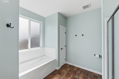 Turnkey 4-bedroom, 2-bath single-level home located on a quiet - photo 33