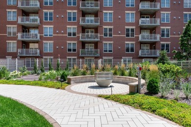 Set in a coveted downtown location just steps from dining - photo 33