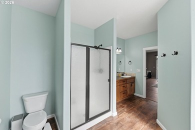 Turnkey 4-bedroom, 2-bath single-level home located on a quiet - photo 34