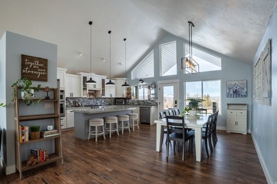 Come See! Private Mountain Estate on 5.2 Acres | 10-Car Garage | - photo 4
