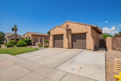 Your dream home is here! This fully upgraded 6-bedroom beauty - photo 5