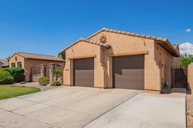 Your dream home is here! This fully upgraded 6-bedroom beauty - photo 6