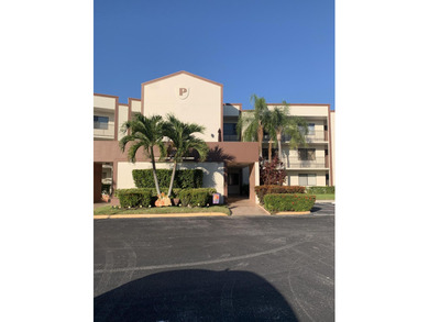 (private lake, pond, creek) Condo For Sale in Tamarac Florida