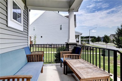 With its modish design 1437 Independence Blvd. is extremely warm - photo 3