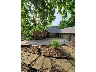 Experience Bella Vista living with this beautiful Gene Knight - photo 1