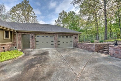 Experience Bella Vista living with this beautiful Gene Knight - photo 4