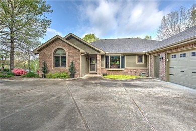 Experience Bella Vista living with this beautiful Gene Knight - photo 5