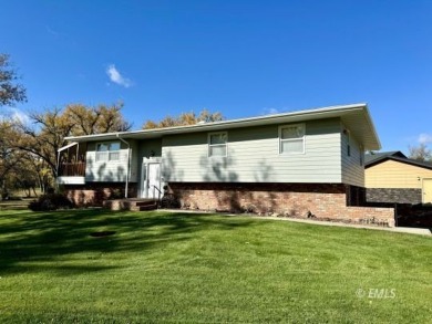 Yellowstone River Home Sale Pending in Miles City Montana