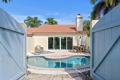 Beautifully renovated corner unit townhouse with high-end - photo 16
