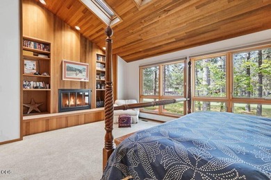 When location is everything, this nearly 4,000 sq. ft. Black - photo 22