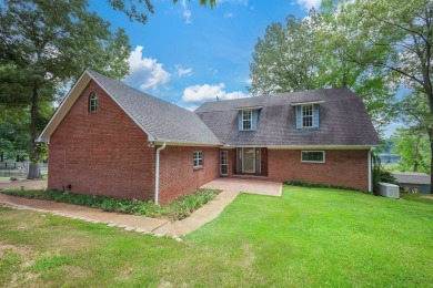 Lake Home Sale Pending in Jackson, Tennessee