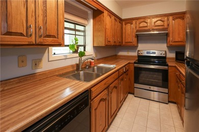 Move-In Ready , well maintained ranch style home offers 2 - photo 6