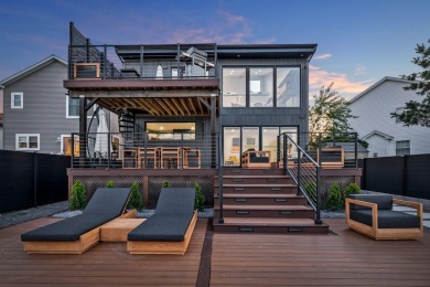 (private lake, pond, coastal) Home Sale Pending in Baldwin Harbor New York