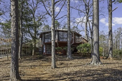 Welcome to your retro lakefront retreat on beautiful Lake - photo 5
