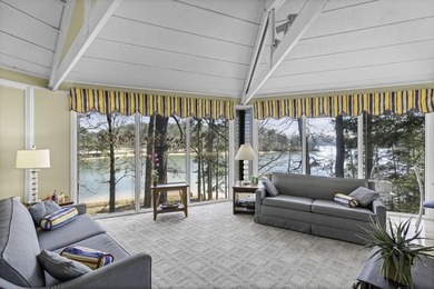 Welcome to your retro lakefront retreat on beautiful Lake - photo 9