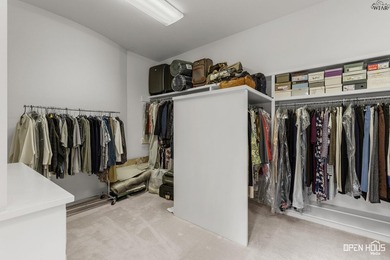The heart of the home has a whole new look! This beautiful home - photo 27