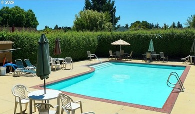 Best value! Opportunity awaits with this rare single-level home - photo 28