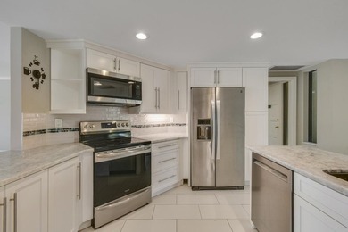 Luxurious Move-in Ready, Updated Waterfront Condo in Harbor - photo 9