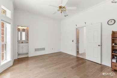 The heart of the home has a whole new look! This beautiful home - photo 29