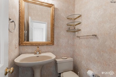 The heart of the home has a whole new look! This beautiful home - photo 34