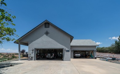 Custom built home in Meadow Ranch with million dollar views of - photo 7