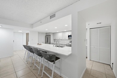 The waterfront views of this penthouse level Lakeside - photo 10