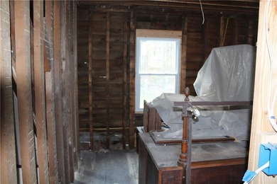 Attention Renovators, Entrepreneurs, and Visionary Buyers: - photo 11