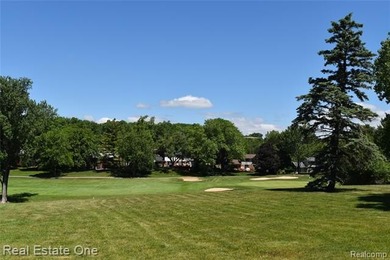 Spectacular ranch backing to the 8th hole of the golf green at - photo 2