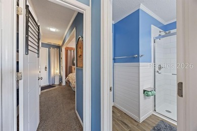 This well-maintained one-bedroom oceanside villa is located - photo 17