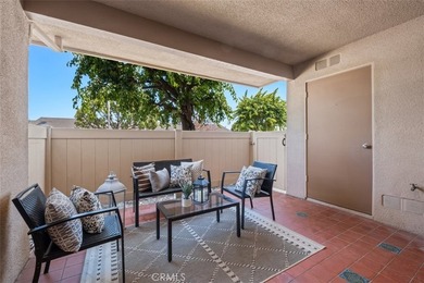 Enjoy the best of coastal resort living in this beautifully - photo 18