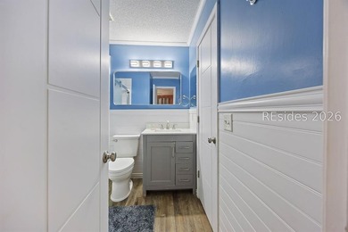 This well-maintained one-bedroom oceanside villa is located - photo 20