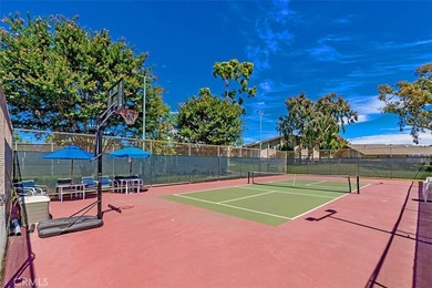 Enjoy the best of coastal resort living in this beautifully - photo 23