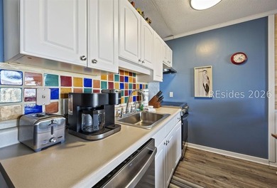 This well-maintained one-bedroom oceanside villa is located - photo 24