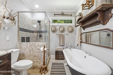 Tucked away in the desirable Barrington Hall golf course - photo 24