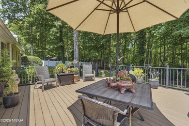 Tucked away in the desirable Barrington Hall golf course - photo 35