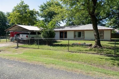 Fort Gibson Lake Home Sale Pending in Wagoner Oklahoma