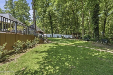 Tucked away in the desirable Barrington Hall golf course - photo 43
