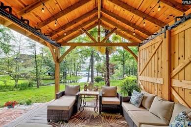 Beautifully updated home on Lake Murray! This five bedroom, 3.5 - photo 44