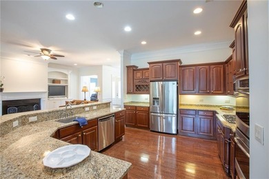 NEW INTERIOR PAINT THROUGHOUT THE WHOLE HOUSE. Take a look at - photo 9