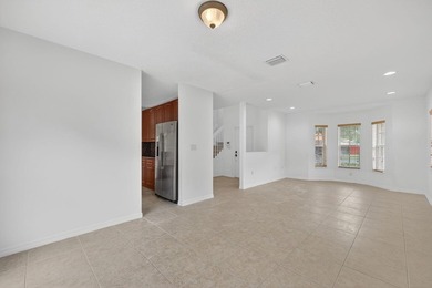 Welcome to this move-in-ready 3-bedroom, 2.5-bath home located - photo 11