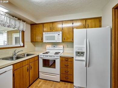 Located in the sought-after Woodburn Senior Estates, this home - photo 12