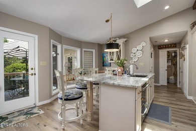 Beautifully updated ranch home where golf course views, lake - photo 14