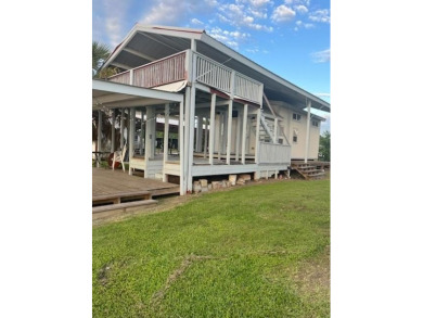 Lake Home For Sale in Kerens, Texas