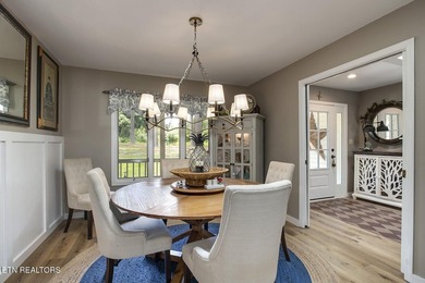 Beautifully updated ranch home where golf course views, lake - photo 25