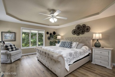 Beautifully updated ranch home where golf course views, lake - photo 31