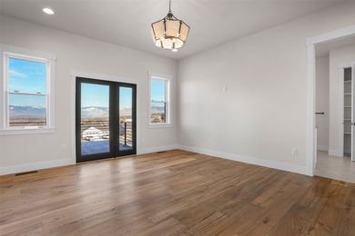 Stunning NEW CONSTRUCTION Home with Panoramic Views in a Prime - photo 31