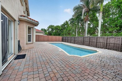 Welcome to this move-in-ready 3-bedroom, 2.5-bath home located - photo 33